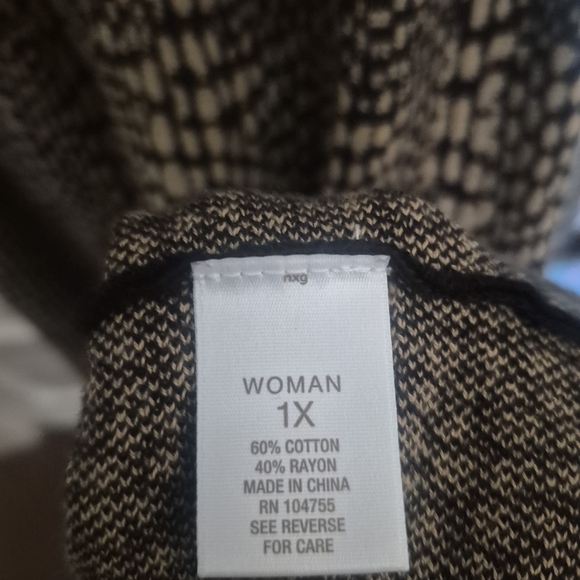 Luxe By Carmen Marc Valvo 1X Animal Print Fit & Flare Sweater Dress - Picture 3 of 6